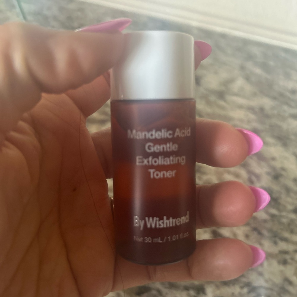 Mandelic Acid
Gentle
Exfoliating
Toner
Net
